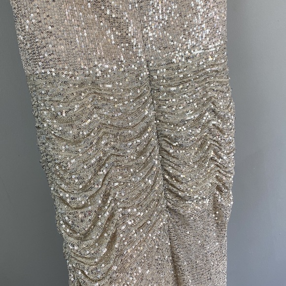 NWT Cinderella Platinum Sequin Dress Size XL - Picture 12 of 16